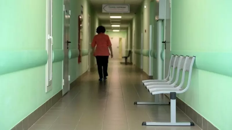 В предстоящие выходные дни больницы Удмуртии изменят график работы