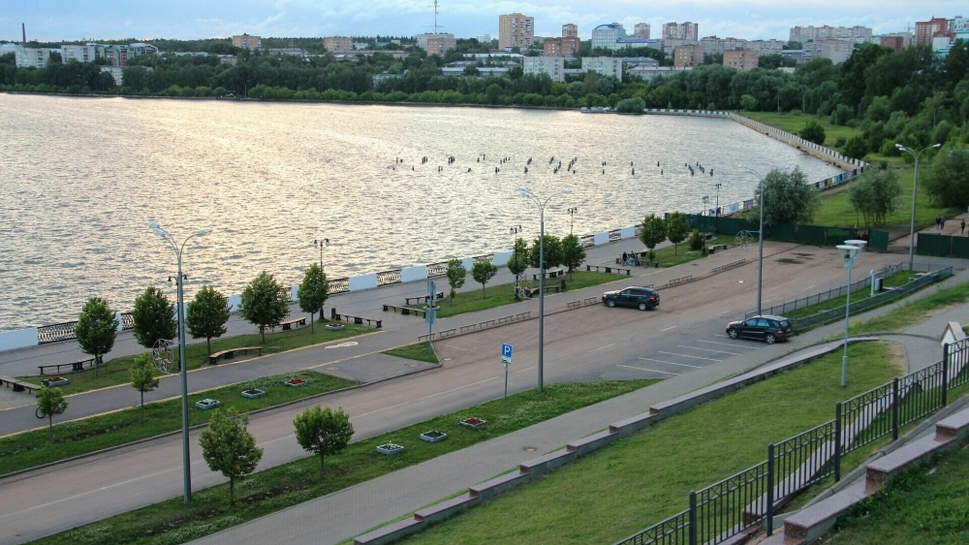 Лестничные спуски от улицы Горького к набережной пруда отремонтируют в Ижевске