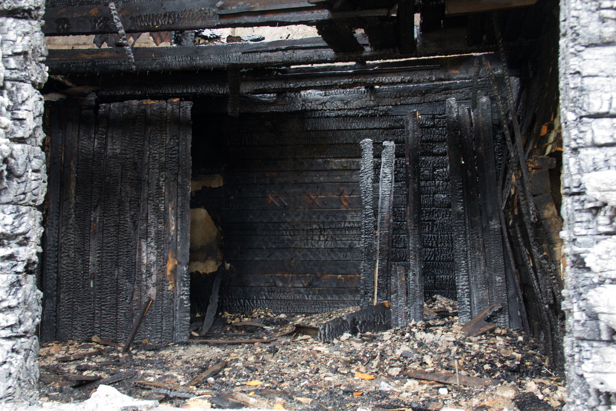 В селе Алнаши в Удмуртии при пожаре погибли двое мужчин