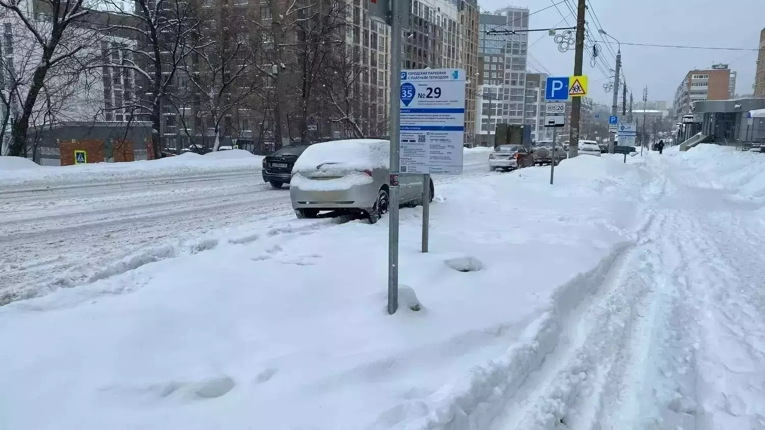 Новый центр БПЛА, иск о платных парковках и мошенники в автосалоне Ижевска