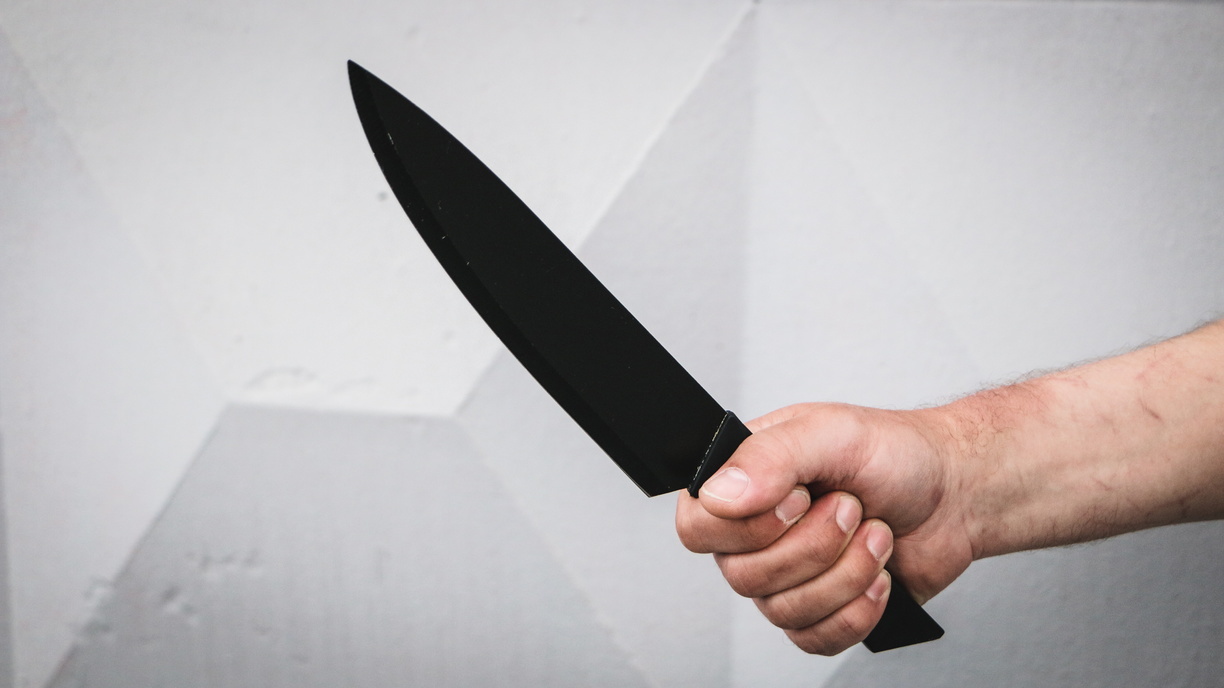 В Удмуртии муж ударил супругу ножом в ходе ссоры