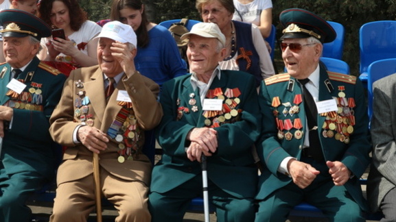Около 11 тысяч жителей Удмуртии получат выплаты в год 75-летнего юбилея Победы
